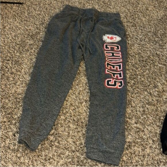 NFL CHIEFS women’s apparel grey sweatpants - Picture 2 of 5